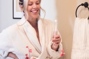 Brüush Gives Me A Reason To Smile… Because it Tickles!