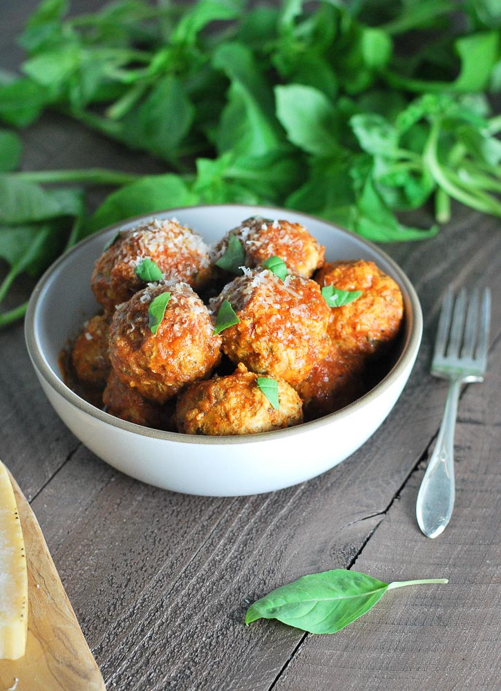 Slow Cooker Recipe // Deliciously Easy Turkey Meatballs love Maegan