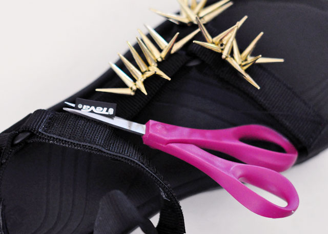 DIY Embellished Sport Sandals -Spiky Tevas