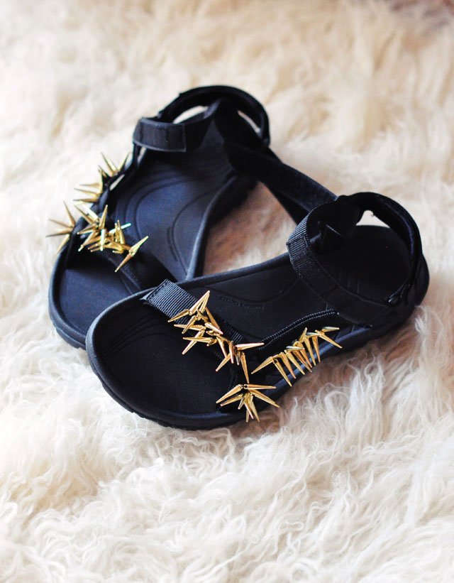 DIY Spiky Sport Sandals-embellished tevas-prada-balenciaga