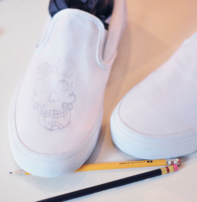 Vans Custom Culture DIY -sugar skull-day of the dead